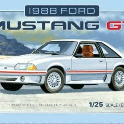 1988 Ford Mustang GT Car 1/25 AMT Models