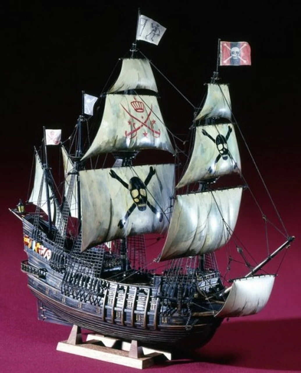 Pirate Ship 1/100 Aoshima