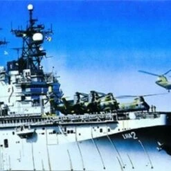 USS Saipan Light Aircraft Carrier 1/700 Dragon