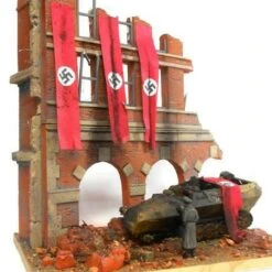 Fall of Berlin 1945 German Street Scene Ruined Building Front w/Base (8"x10") 1/35 Dioramas Plus