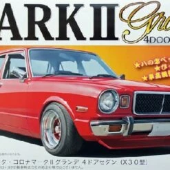 Corona Mark II Grande 4-Door Sedan 1/24 Fujimi