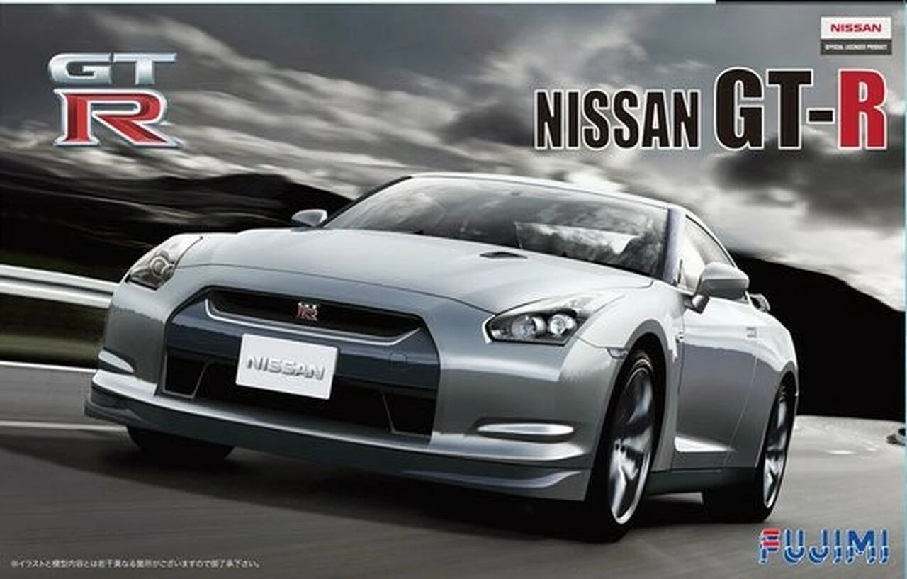 Nissan R35 GT-R Sports Car 1/24 Fujimi