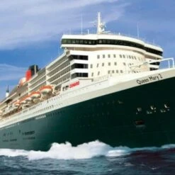 Queen Mary 2 Transatlantic Ocean Liner 1/600 Heller