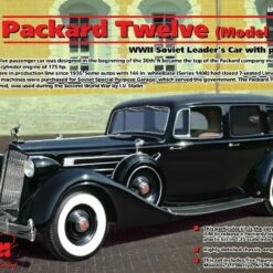 Packard Twelve (Model 1936) WWII Soviet Leader's Car & Passengers 1/35 ICM Models