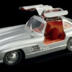 Mercedes Benz 300SL Gullwing Car 1/16 Italeri