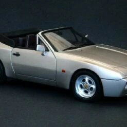 Porsche 944S Convertible Car 1/24 Italeri