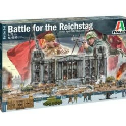 Battle for the Reichstag Berlin 1945 Diorama Set 1/72 Italeri