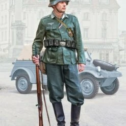 WWII German Infantryman 1/9 Italeri