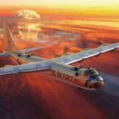 Convair B-36D/F/H/J Peacemaker USAF Heavy Bomber 1/144 Roden
