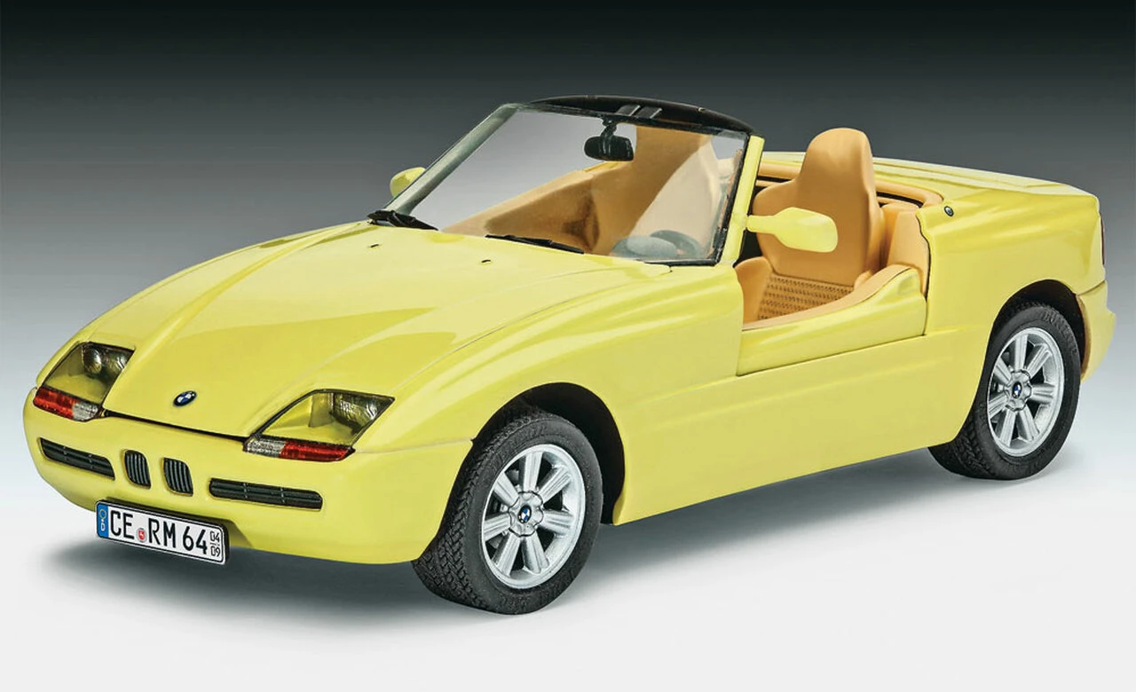 BMW Z1 Convertible Sports Car 1/24 Revell Germany