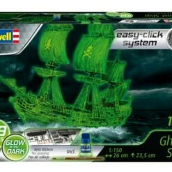 Pirate Ghost Ship w/Glow-in-the-dark paint (Snap) 1/150 Revell Germany