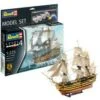 HMS Victory Sailing Ship w/paint & glue 1/225 Revell Germany