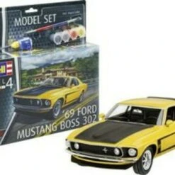 1969 Ford Mustang Boss 302 Car w/paint & glue 1/25 Revell Germany