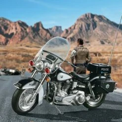 US Police Motorcycle 1/8 Revell Germany