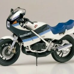 Suzuki RG250r Motorcycle 1/12 Tamiya Models