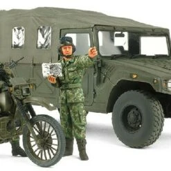 JGSDF Recon Motorcycle & High Mobility Vehicle (2 Kits) 1/35 Tamiya