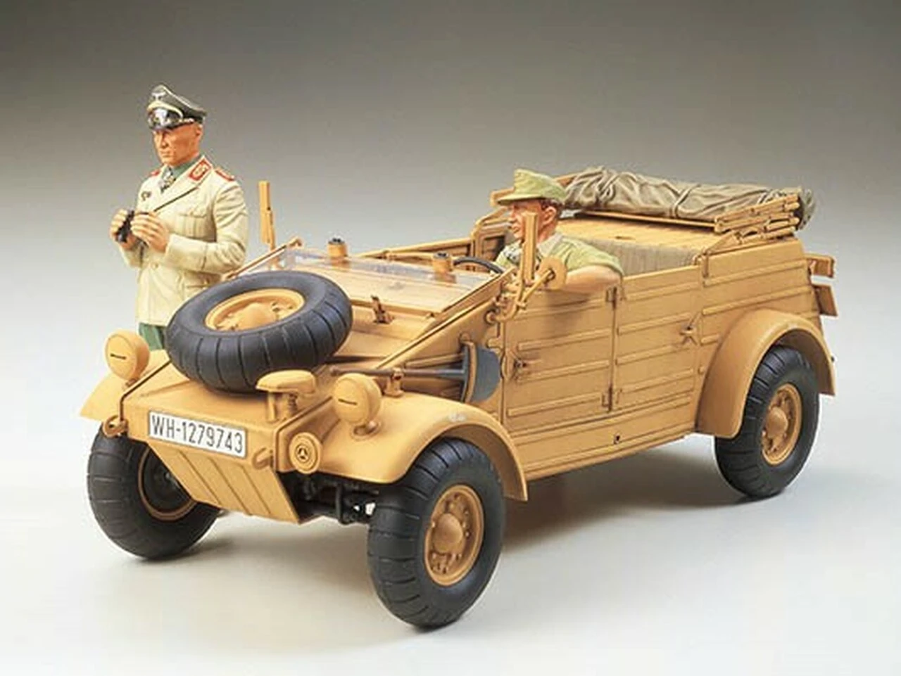 German Type 82 Kubelwagen Afrika Korps 1/16 Tamiya