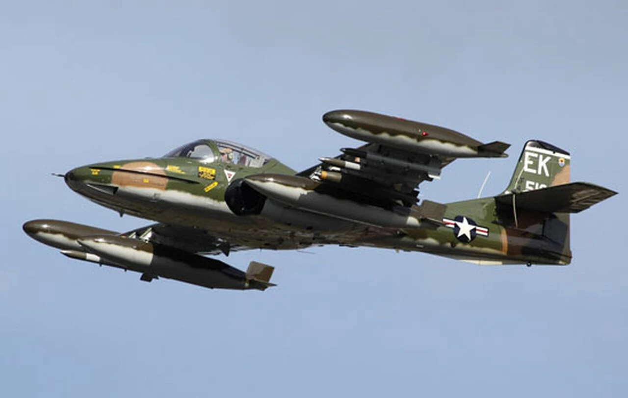 A-37A Dragonfly Light Ground Attack Aircraft 1/48 Trumpeter - Image 2