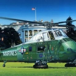 VH-34D Marine One Helicopter 1/48 Trumpeter