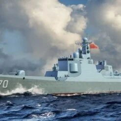 PLA Chinese Navy Type 052C Destroyer 1/700 Trumpeter