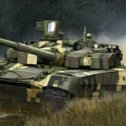 Ukrainian T-84BM Oplot MBT 1/35 Trumpeter