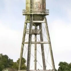Built-N-Ready Rustic Water Tower LED Lighted N Scale Woodland Scenics